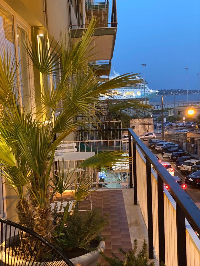 Near Ortigia Bed & Breakfast Syracuse Ngoại thất bức ảnh